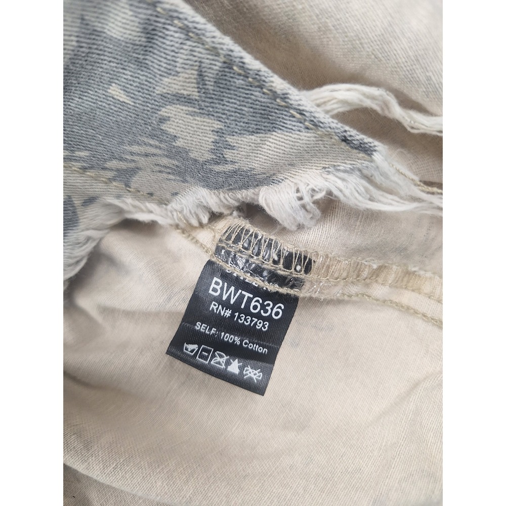 POL Womens Camo Leopard Print Distressed Denim Jacket Gray Size Medium - Picture 7 of 7
